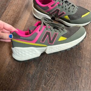 Figs New Balance 574S Moss Size 7.5 Women’s